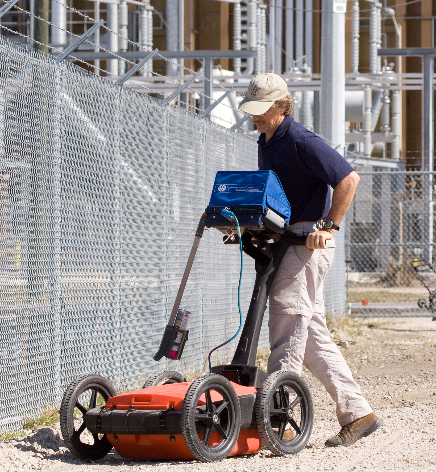 Using a GSSI SIR-3000 to Located a Water Intake Pipeline