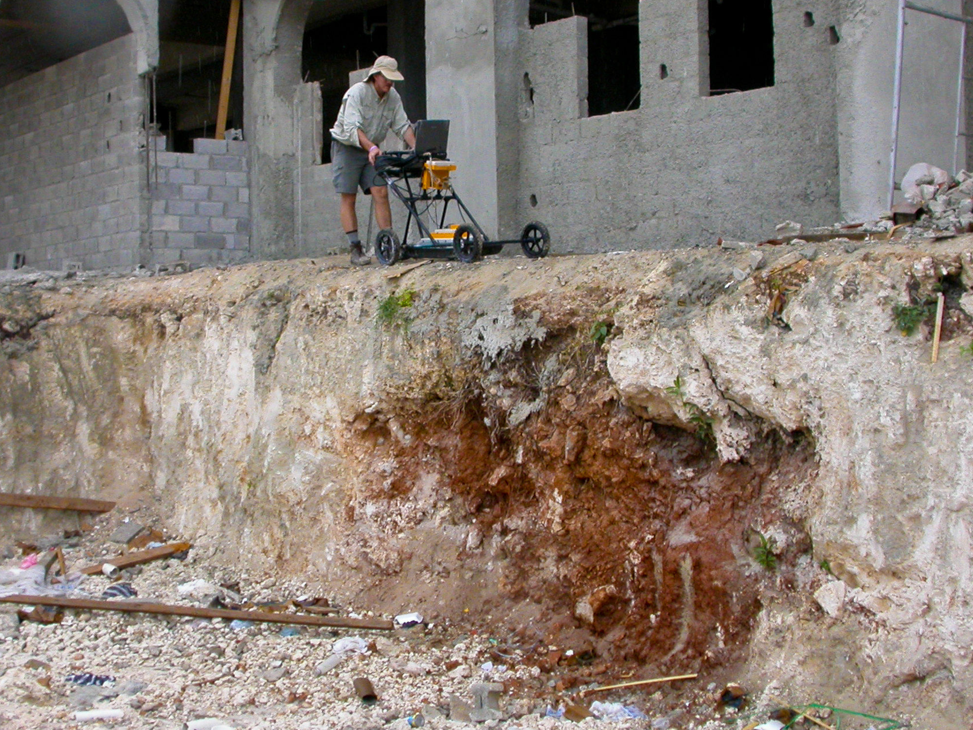 GPR survey for shallow voids within the limestone - Domincan Republic
