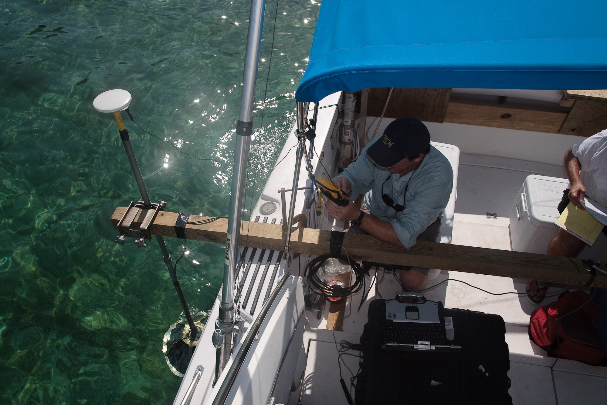 Sub-bottom survey using a strato-box