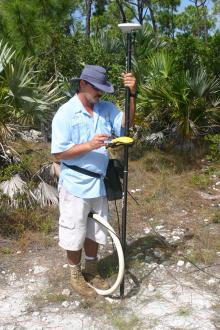 Mapping the thickess of a shallow fresh water lense using an EM-34